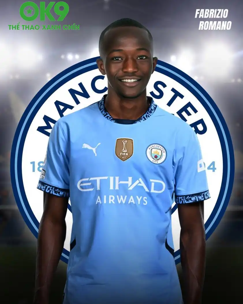 Man City chốt mua thành công Mahamadou Sangaré từ PSG (Ảnh: Romano). Man City chốt mua thành công Mahamadou Sangaré từ PSG (Ảnh: Romano).